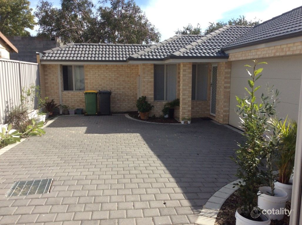 17a Slee Ave, Kelmscott, WA 6111