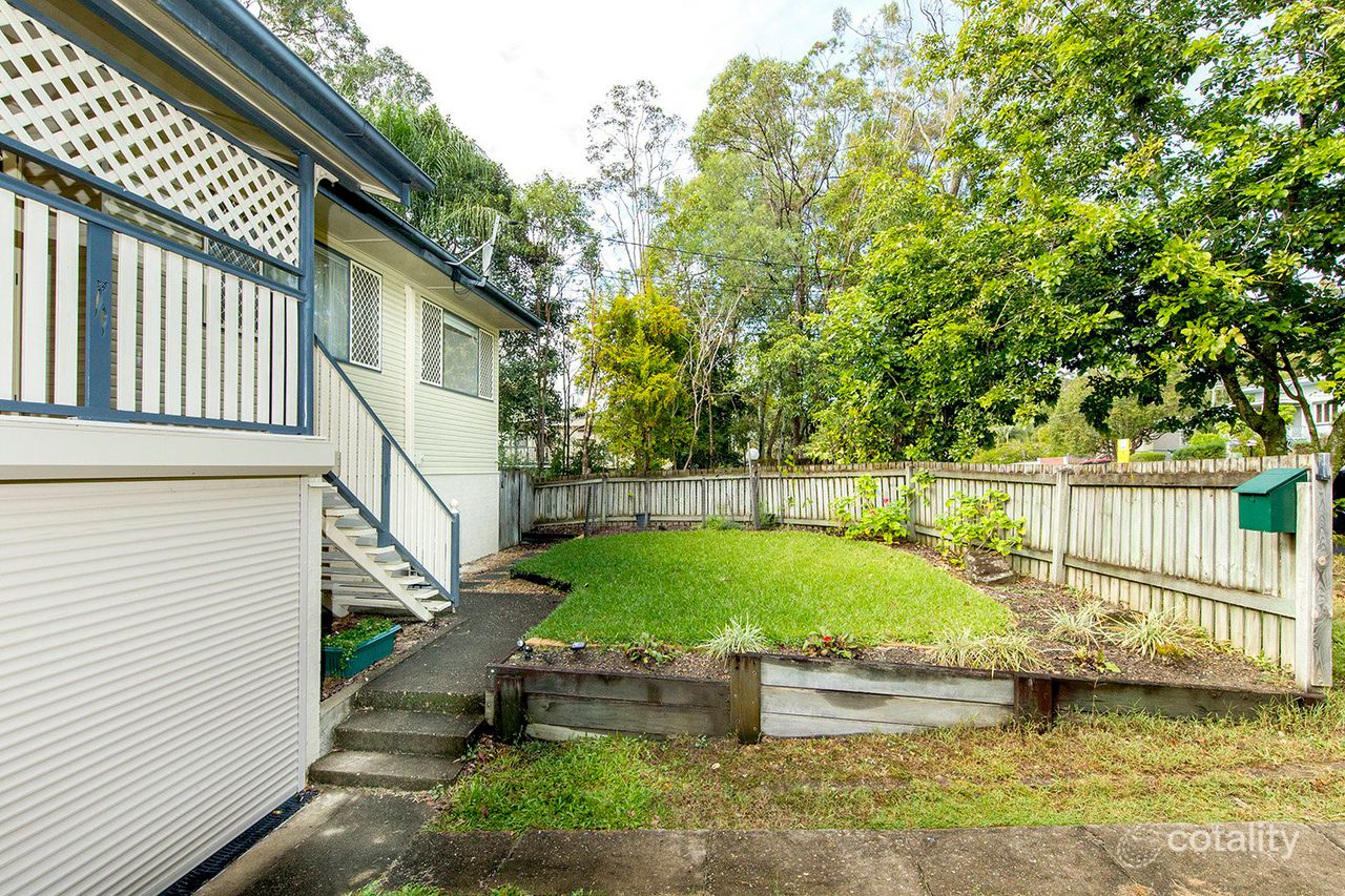 26 David Rd, Holland Park, QLD 4121