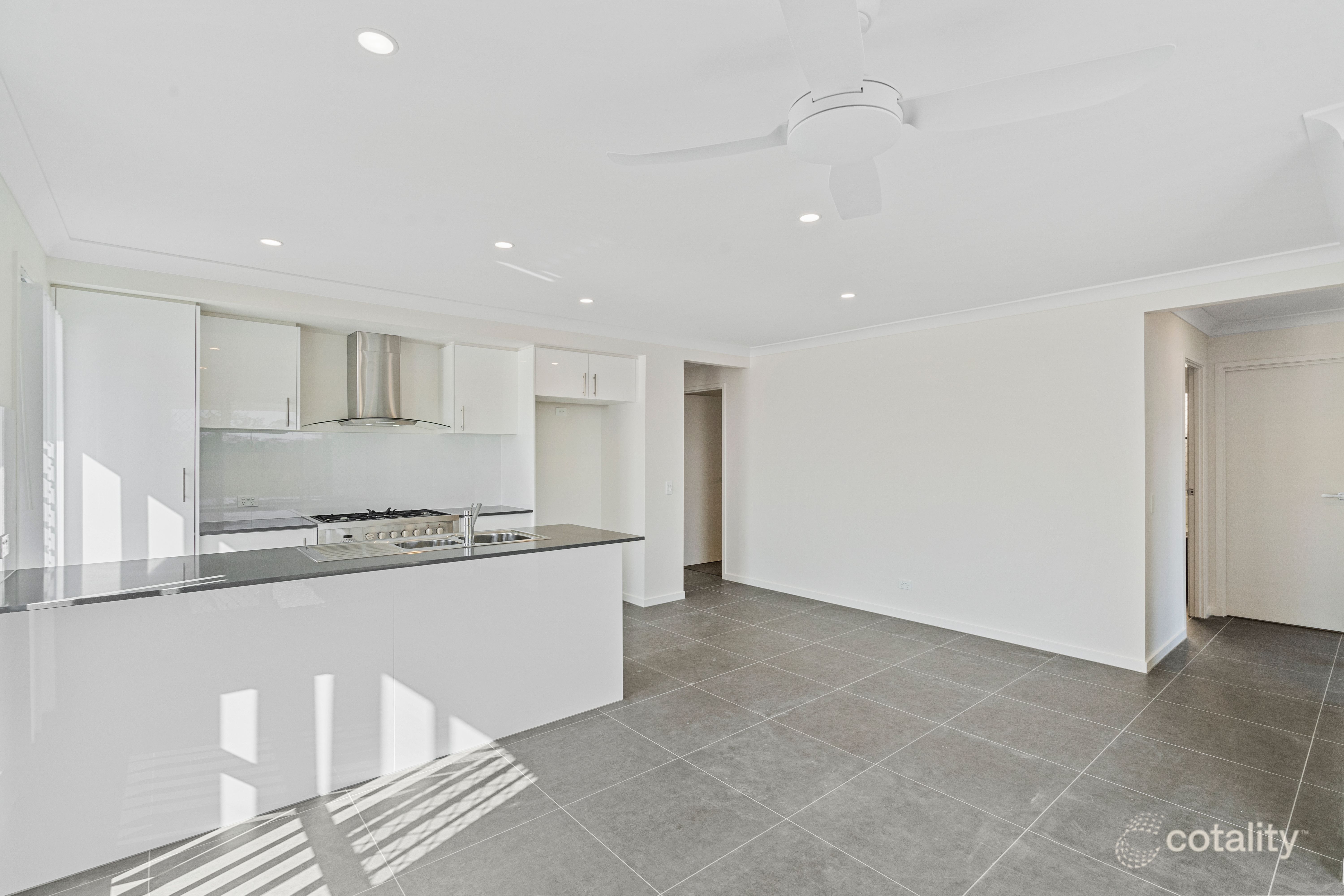 10 Harlin St, Ormeau Hills, QLD 4208