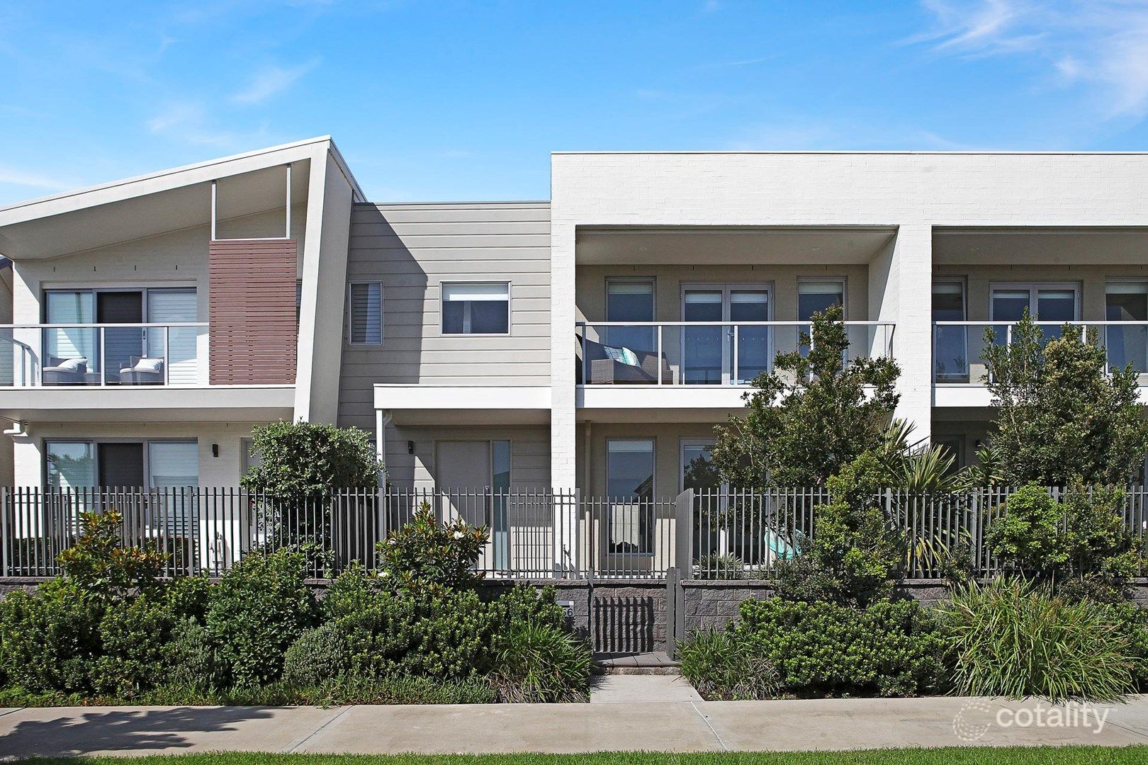 156 Harbour Bvd, Shell Cove, NSW 2529