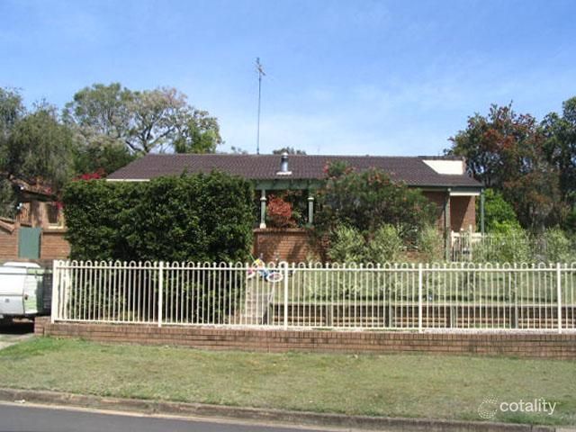 15 Currawong Cres, Leonay, NSW 2750