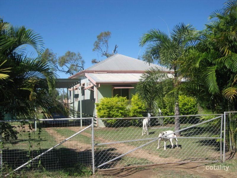 29 Clara Rd, Mosman Park, QLD 4820