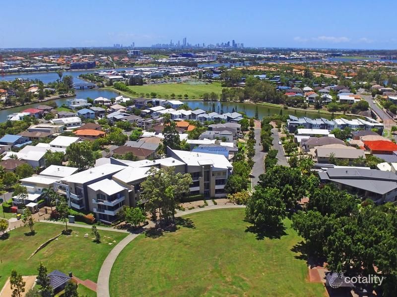 10/10 Valbonne Ave, Varsity Lakes, QLD 4227