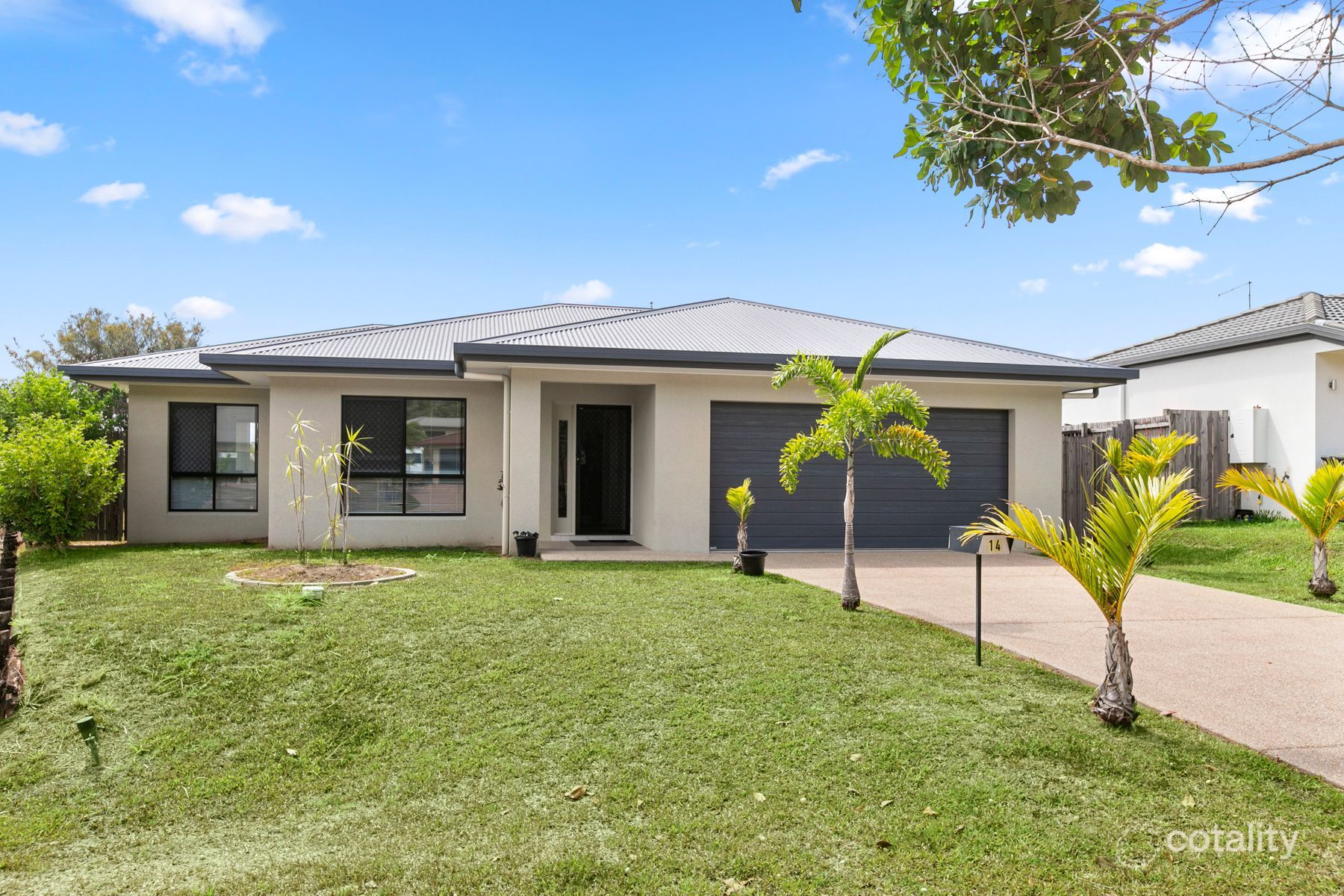 14 Tyenna Cl, Bentley Park, QLD 4869