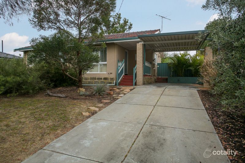 18 Manolas Way, Girrawheen, WA 6064