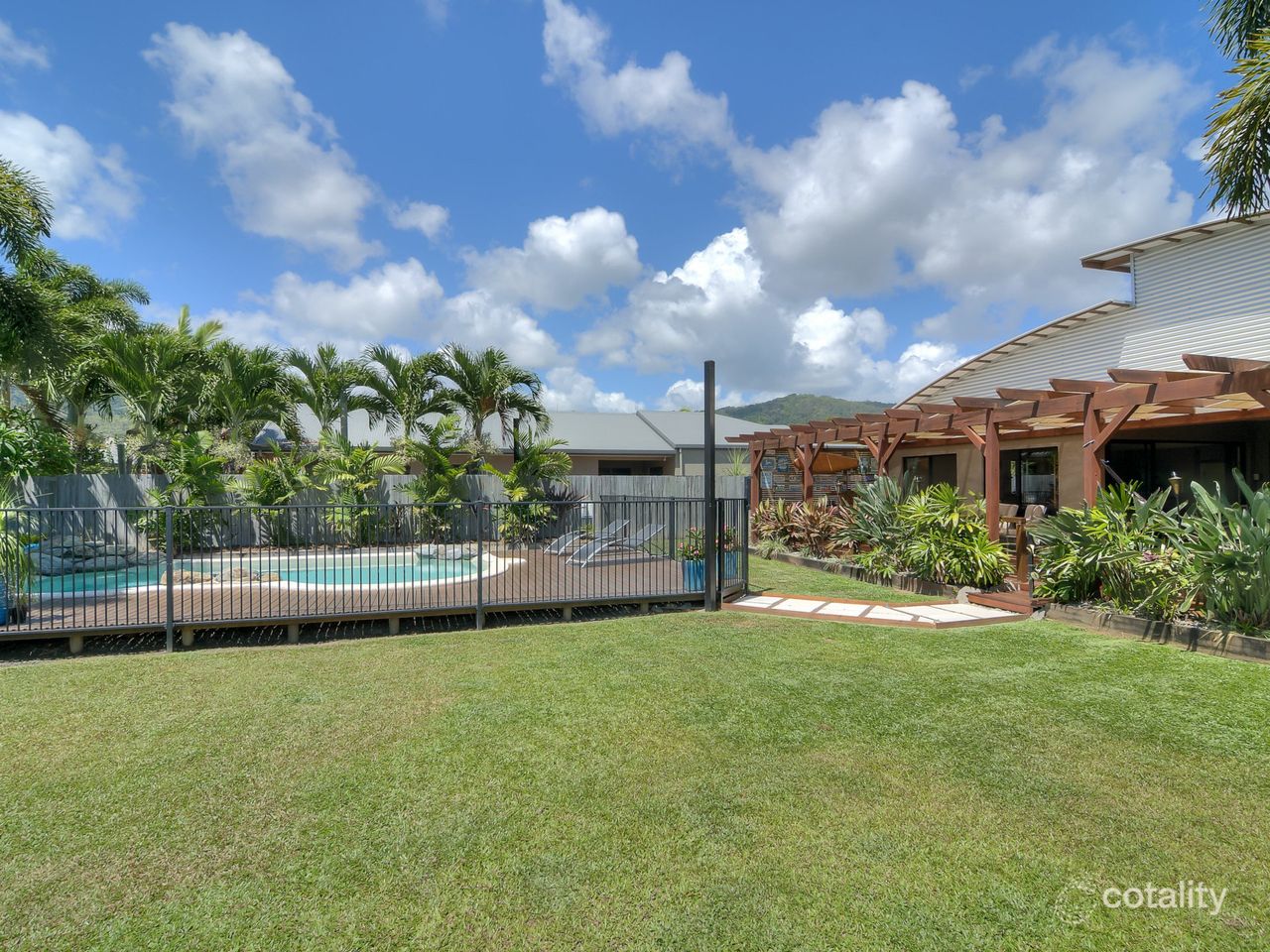 8 Sanderling Cl, Port Douglas, QLD 4877