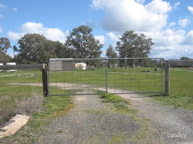 85 Forest Red Gum Dr, Mickleham, VIC 3064