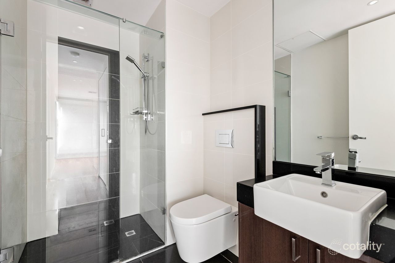 205/927 Doncaster Rd, Doncaster East, VIC 3109