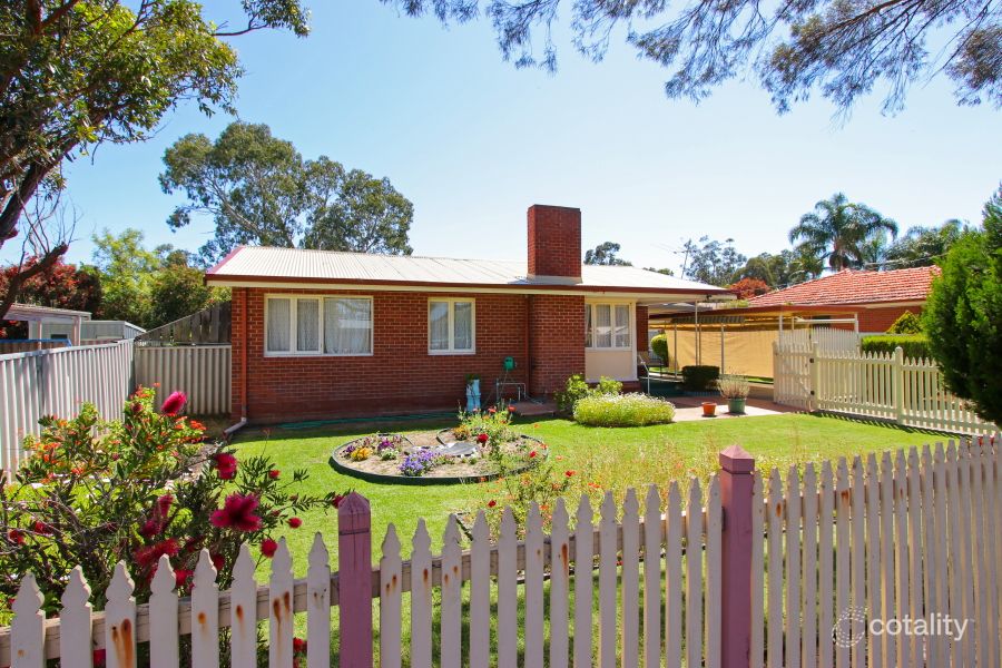 45 Caporn St, Bullsbrook, WA 6084