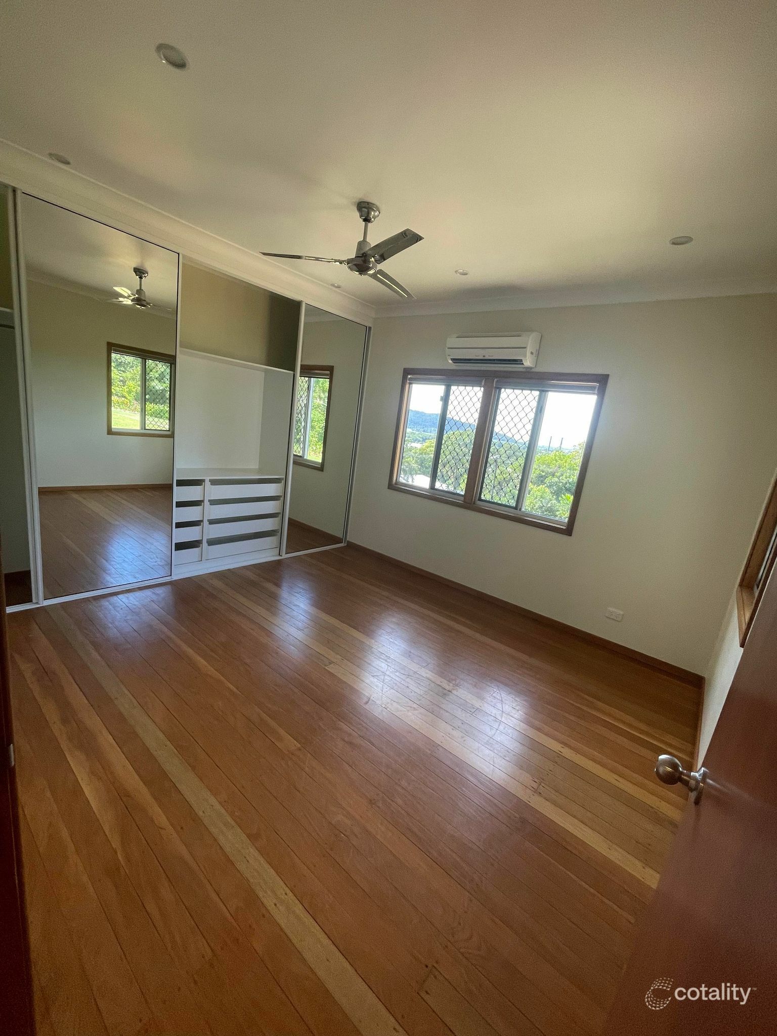 34 Cook St, Tully, QLD 4854