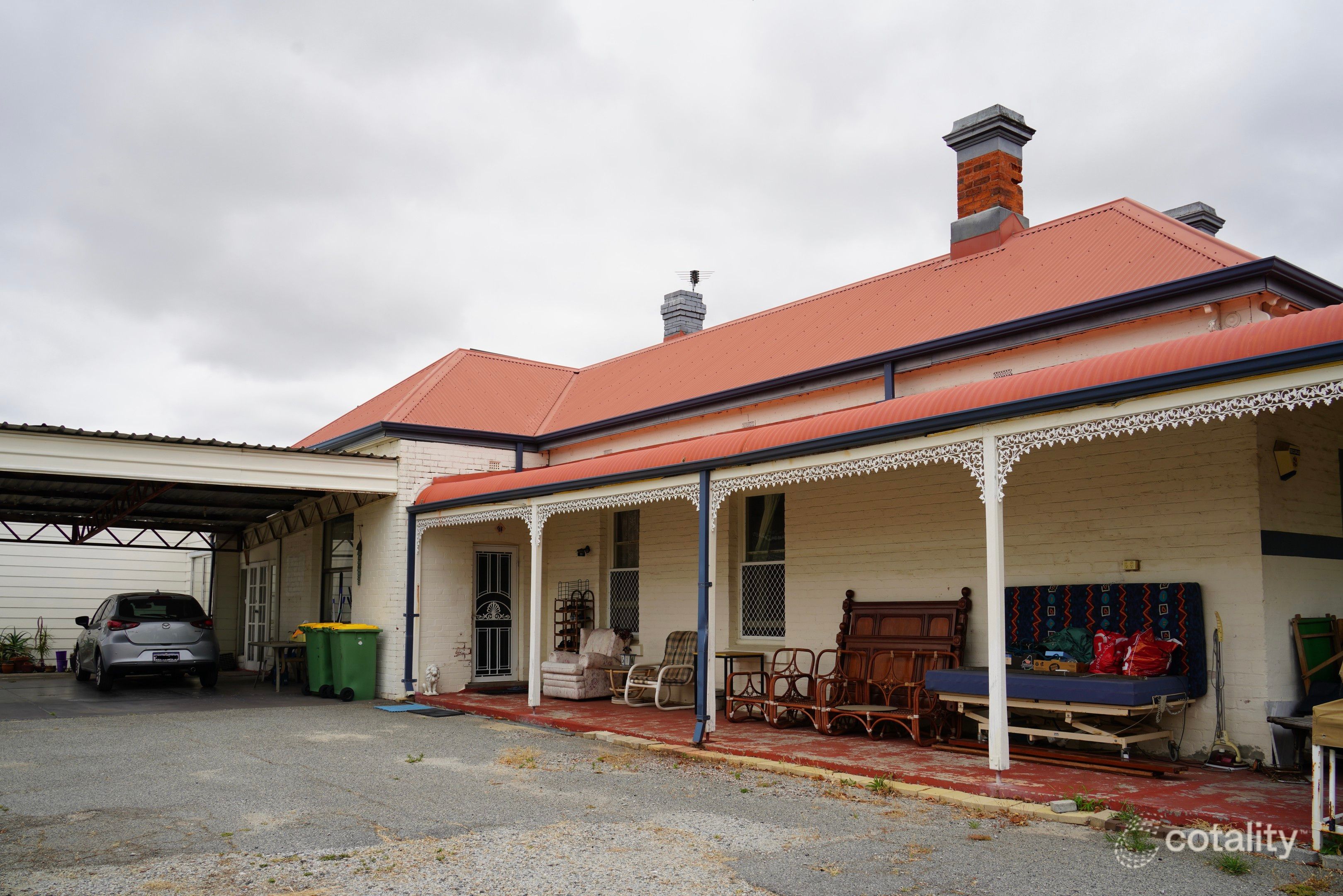296 Railway Pde, East Cannington, WA 6107