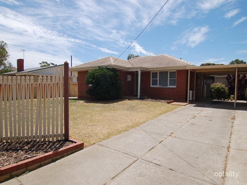 11 Caporn St, Bullsbrook, WA 6084