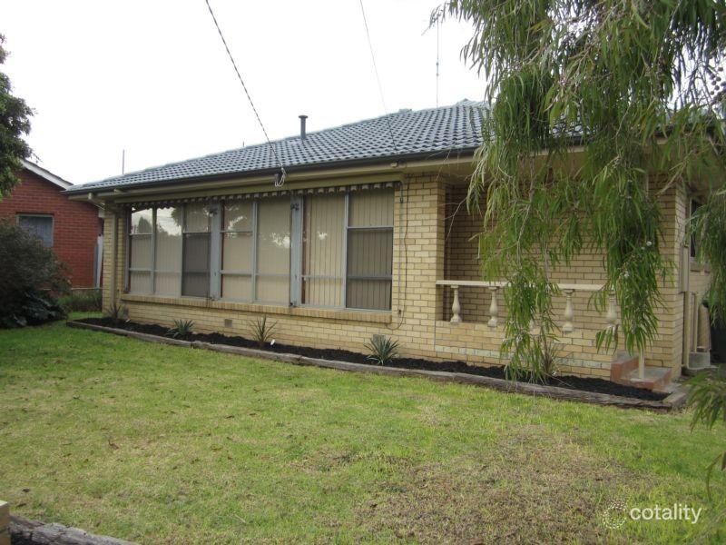 15 Neptune Ave, Newcomb, VIC 3219