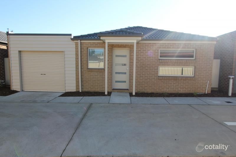 6 Ron Ct, Canadian, VIC 3350