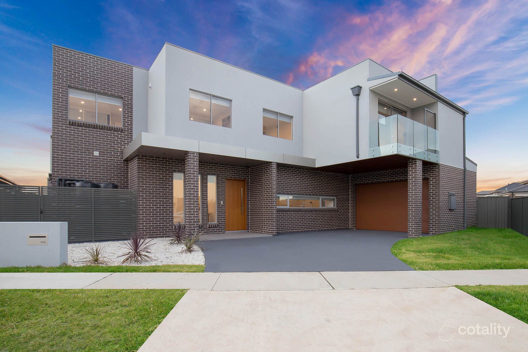 83 Coach Dr, Voyager Point, NSW 2172