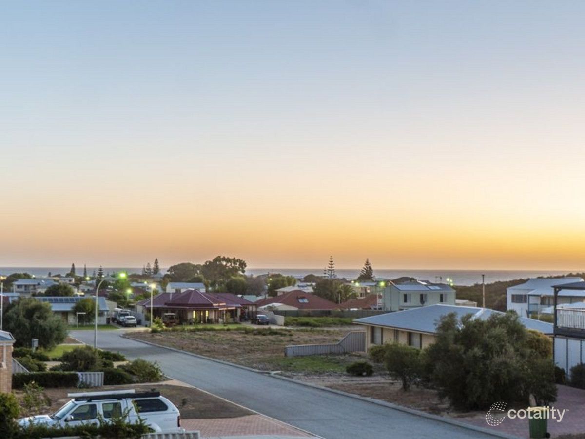 47 Lucraft Loop, Ledge Point, WA 6043