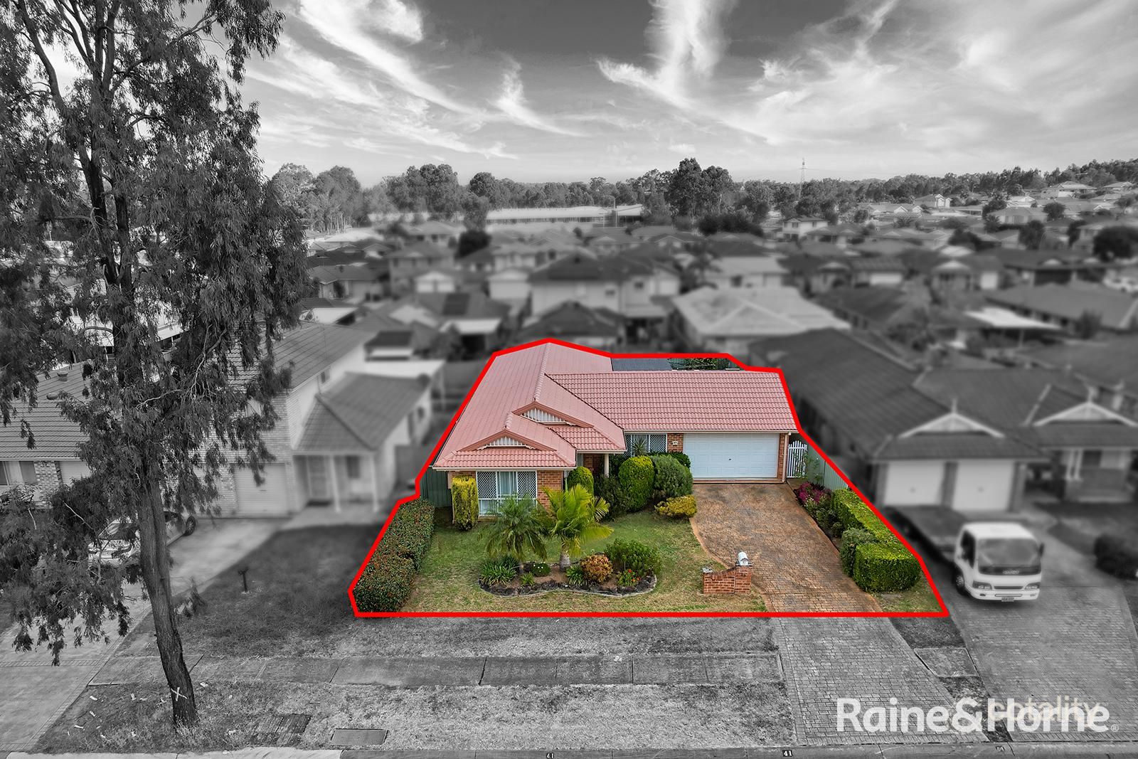 41 Nineteenth Ave, Hoxton Park, NSW 2171