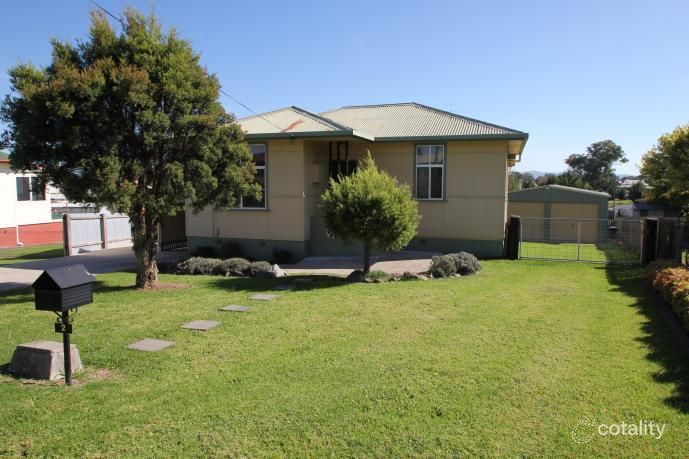 2 Jubilee St, Tenterfield, NSW 2372