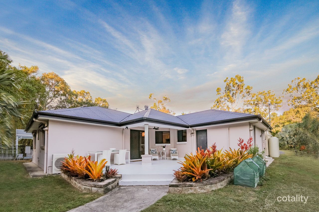 304 Lady Elliot Dr, Agnes Water, QLD 4677