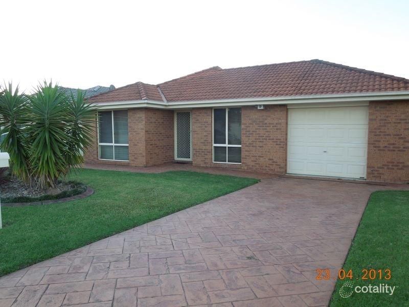 68 Huxley Dr, Horsley, NSW 2530