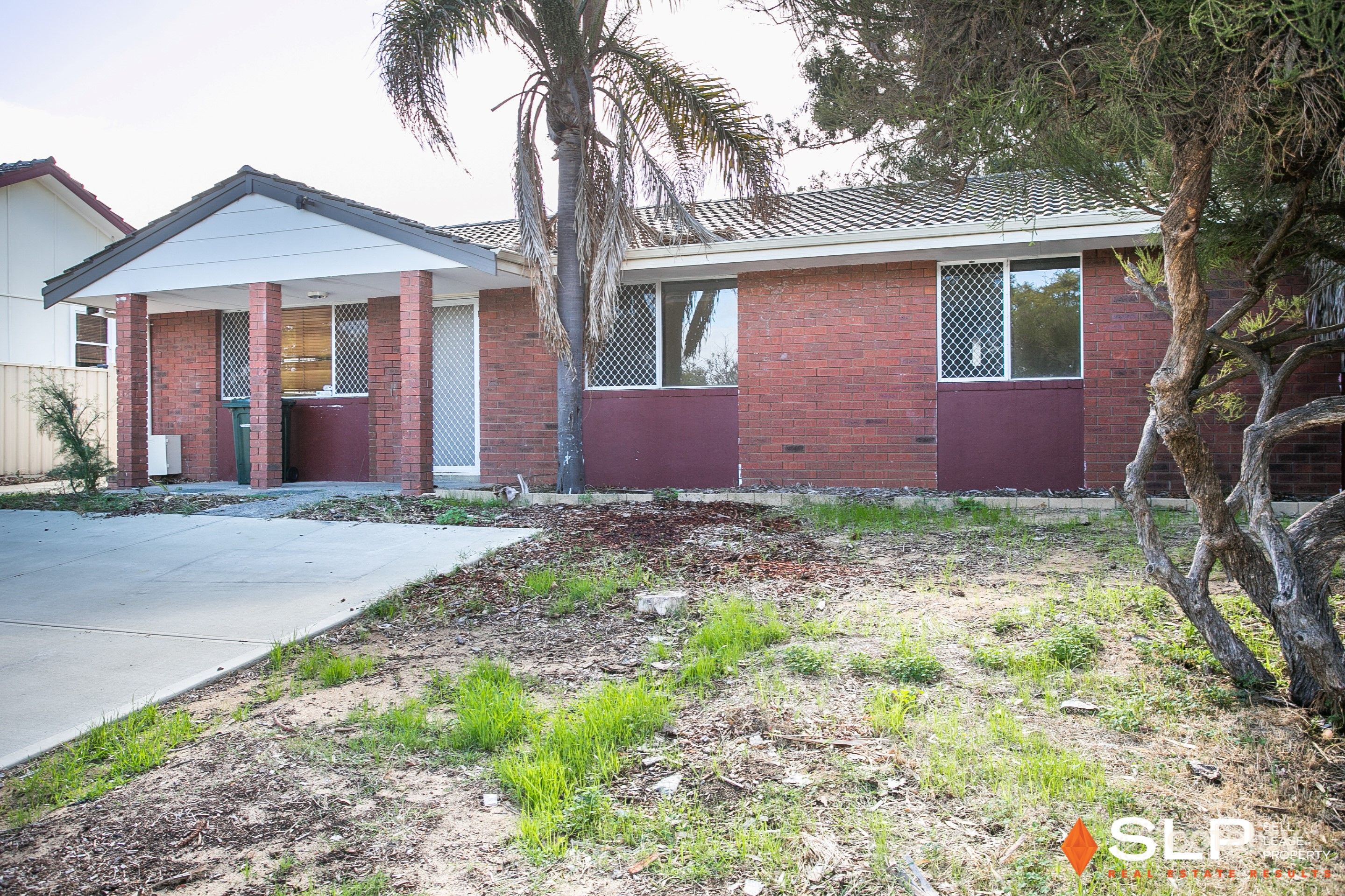 16 Nicholas Cres, Hilton, WA 6163