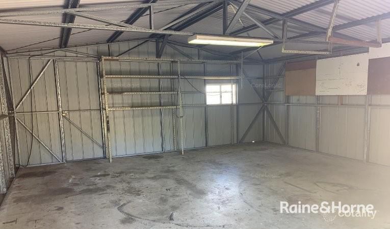 30 Pear St, Redland Bay, QLD 4165