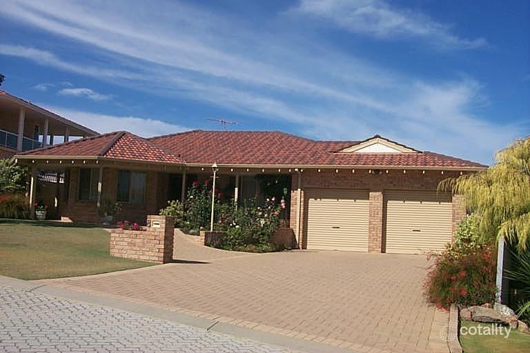 8 Atwick Pl, Coogee, WA 6166