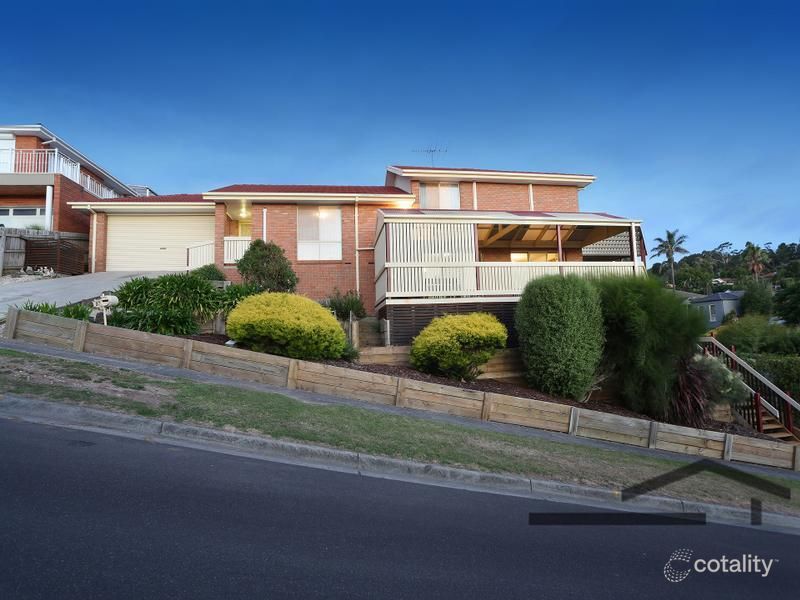 37 Avebury Dr, Berwick, VIC 3806