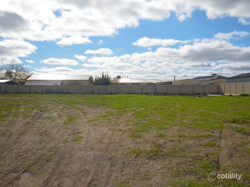 25 Derry Pde, Horsham, VIC 3400