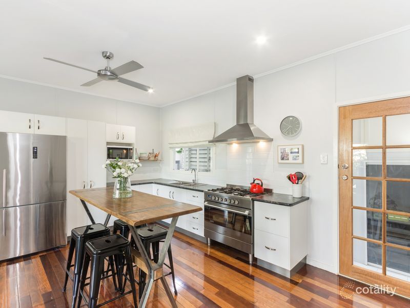 7 Vaughn St, West End, QLD 4810