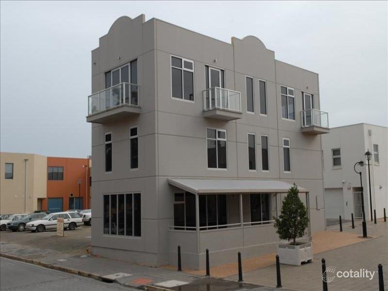 41 Mclaren Pde, Port Adelaide, SA 5015