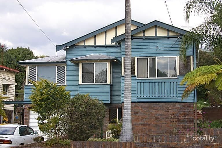77 Thackeray St, Norman Park, QLD 4170