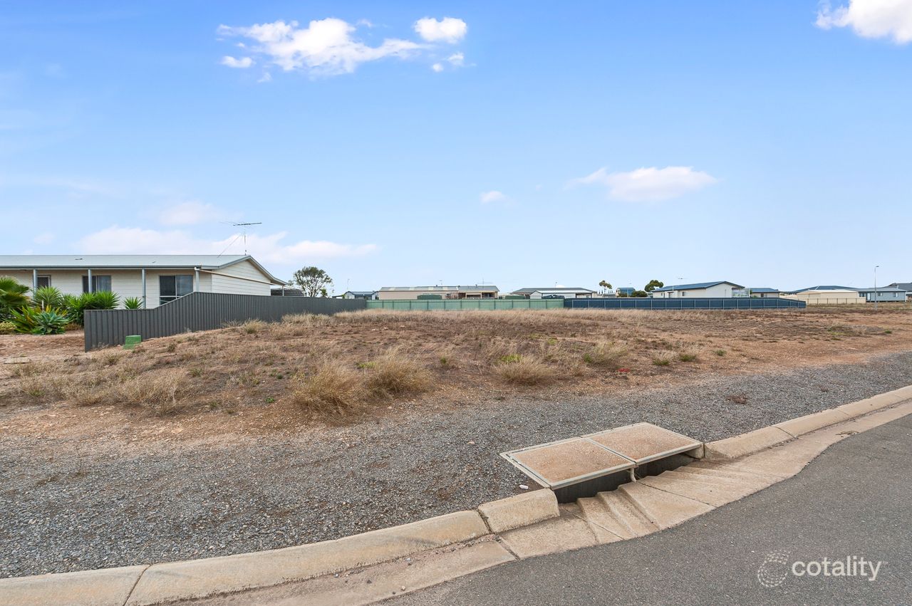 4 Neptune Ct, Point Turton, SA 5575
