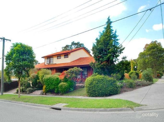 9 Darlington Ave, Wheelers Hill, VIC 3150