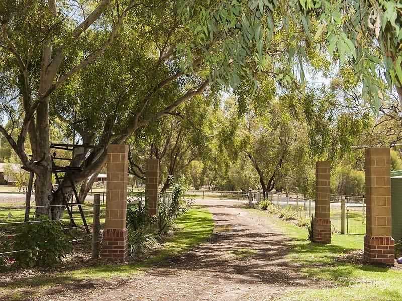 146 Philmore St, Muchea, WA 6501