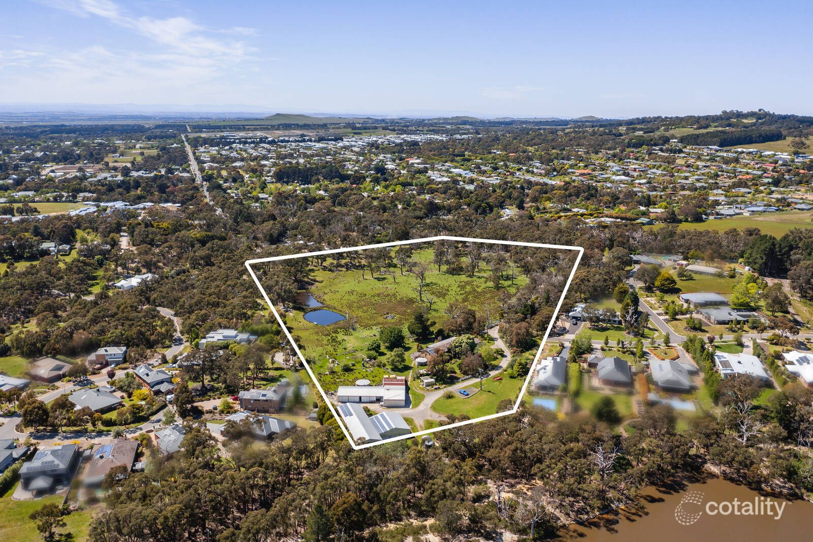 104 Melton Rd, Gisborne, VIC 3437