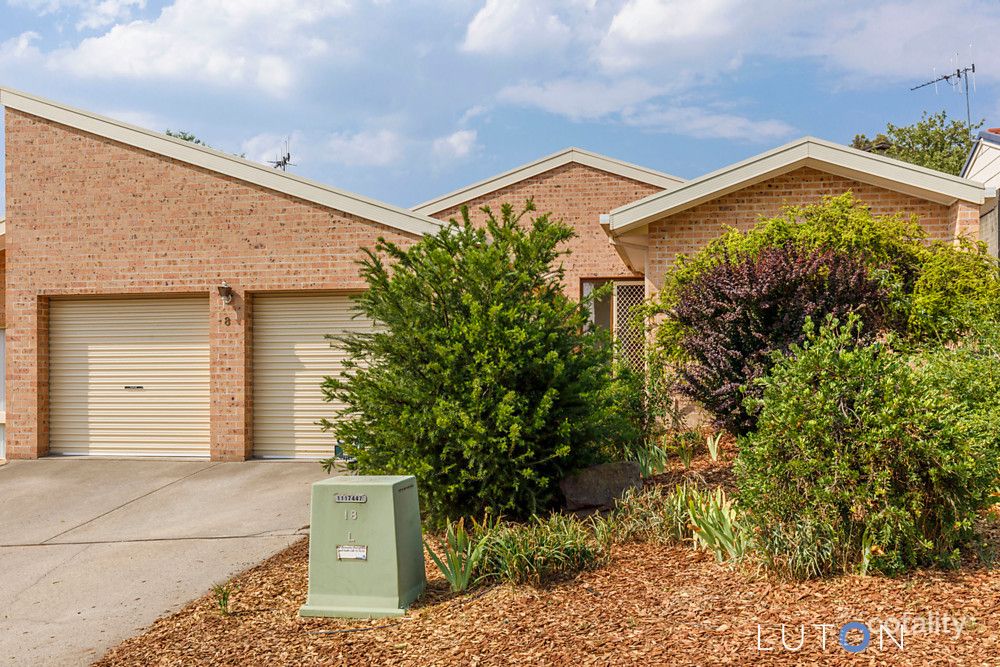 8 Gratton Pl, Isaacs, ACT 2607