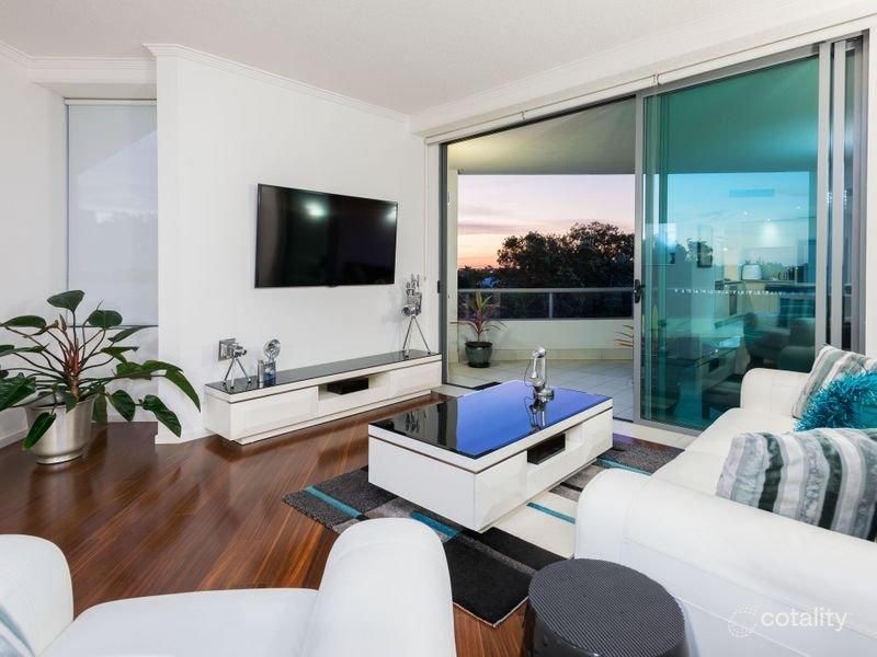 18t/20-28 Bayview St, Runaway Bay, QLD 4216