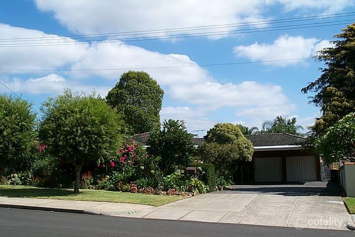 22 Karoonda Rd, Booragoon, WA 6154