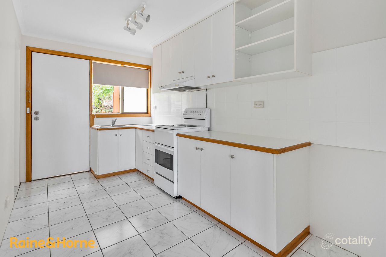 2/47 Calder Cres, Blackmans Bay, TAS 7052