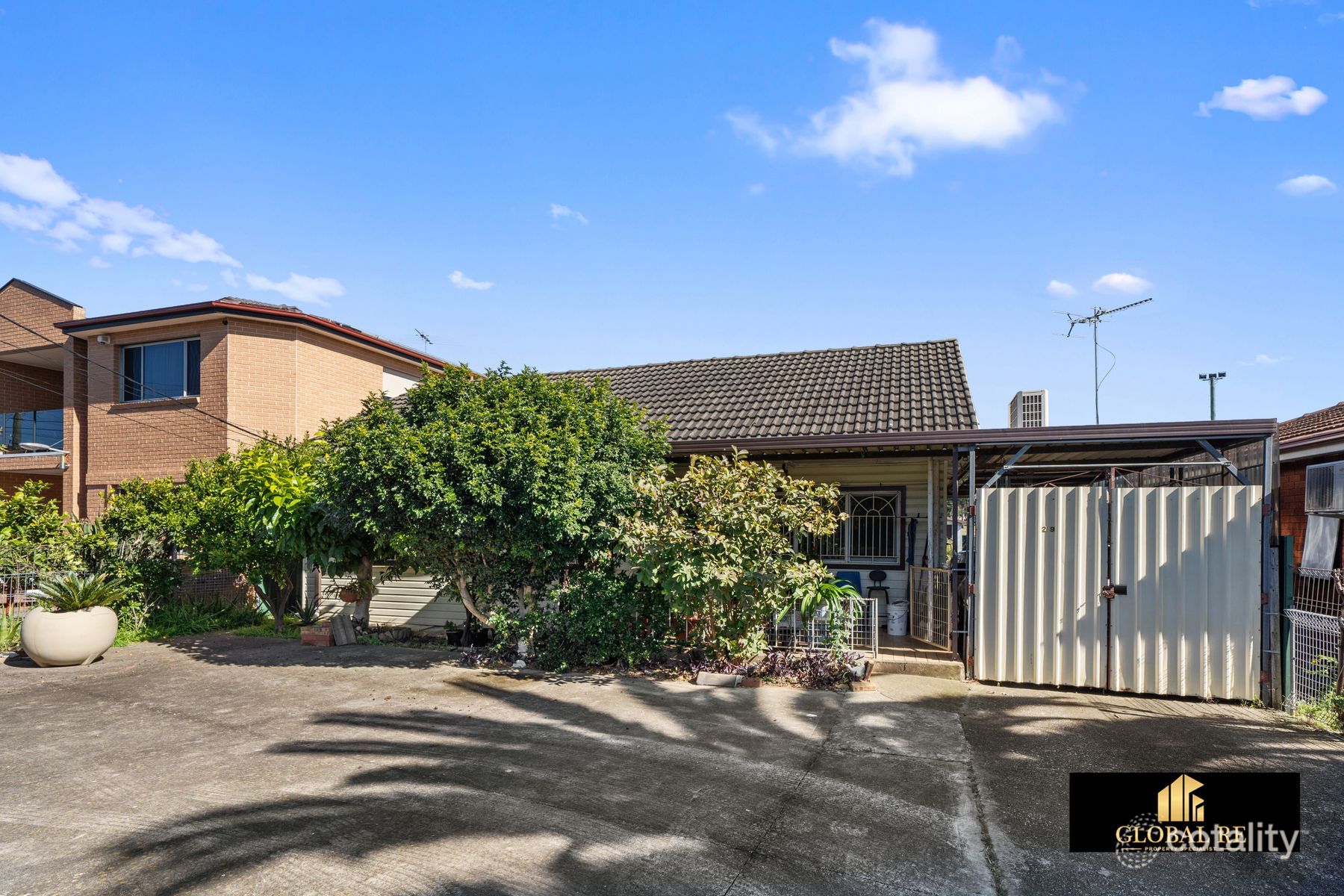 29 Barlow Cres, Canley Heights, NSW 2166