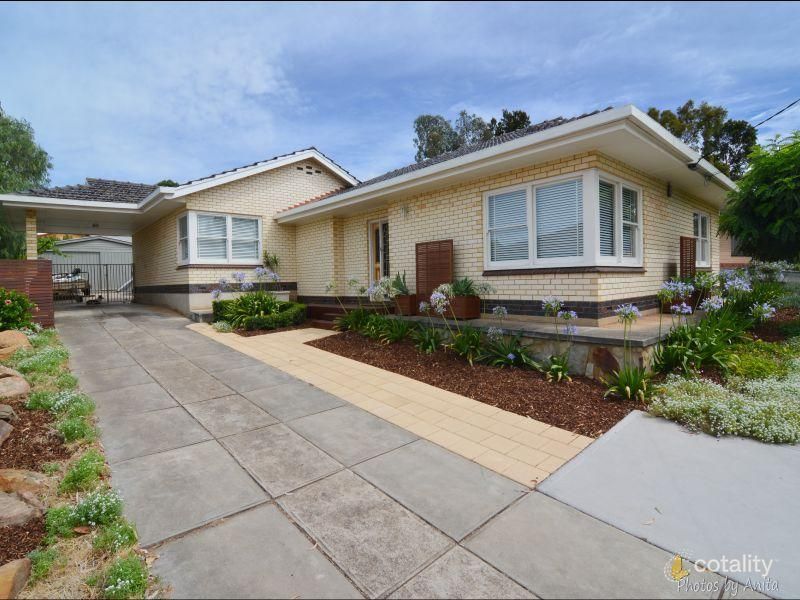 156 Brougham Dr, Valley View, SA 5093