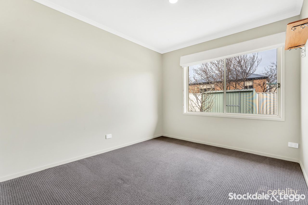 30 Mulberry Pass, Craigieburn, VIC 3064