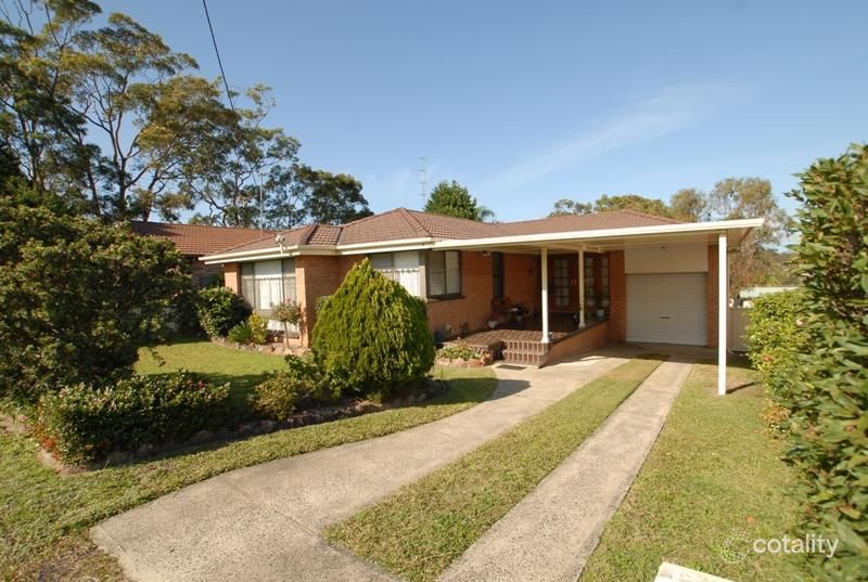 4 Cambridge Ave, Kanwal, NSW 2259