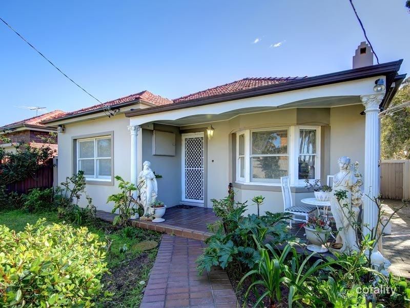 247 William St, Kingsgrove, NSW 2208