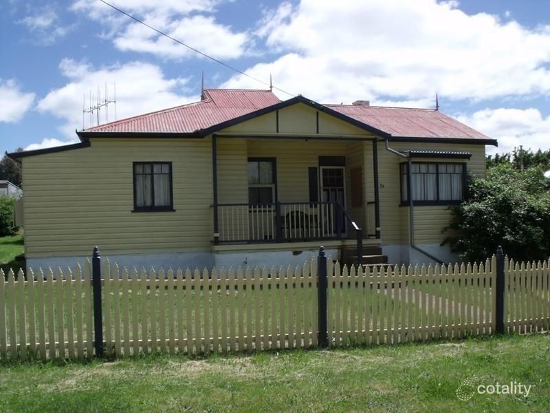 15 Baker St, Adaminaby, NSW 2629
