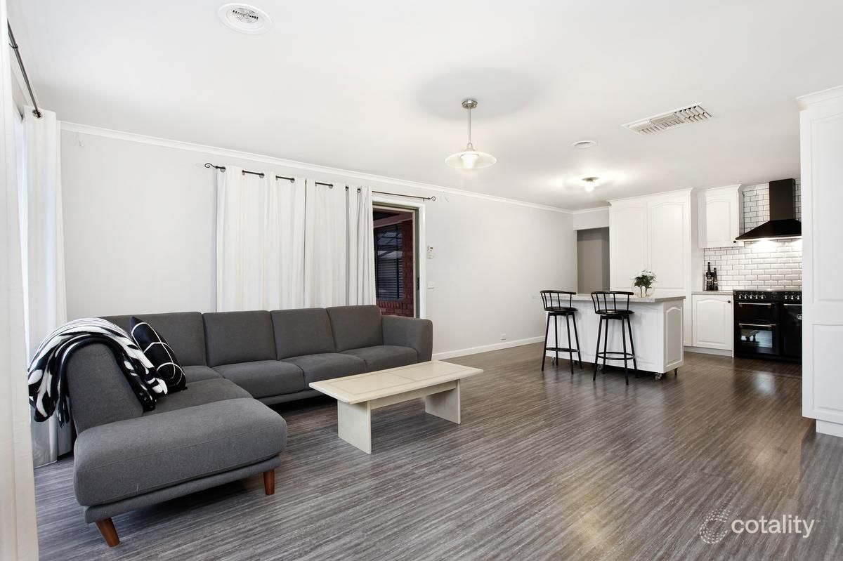 18 Farmhouse Ct, Sydenham, VIC 3037