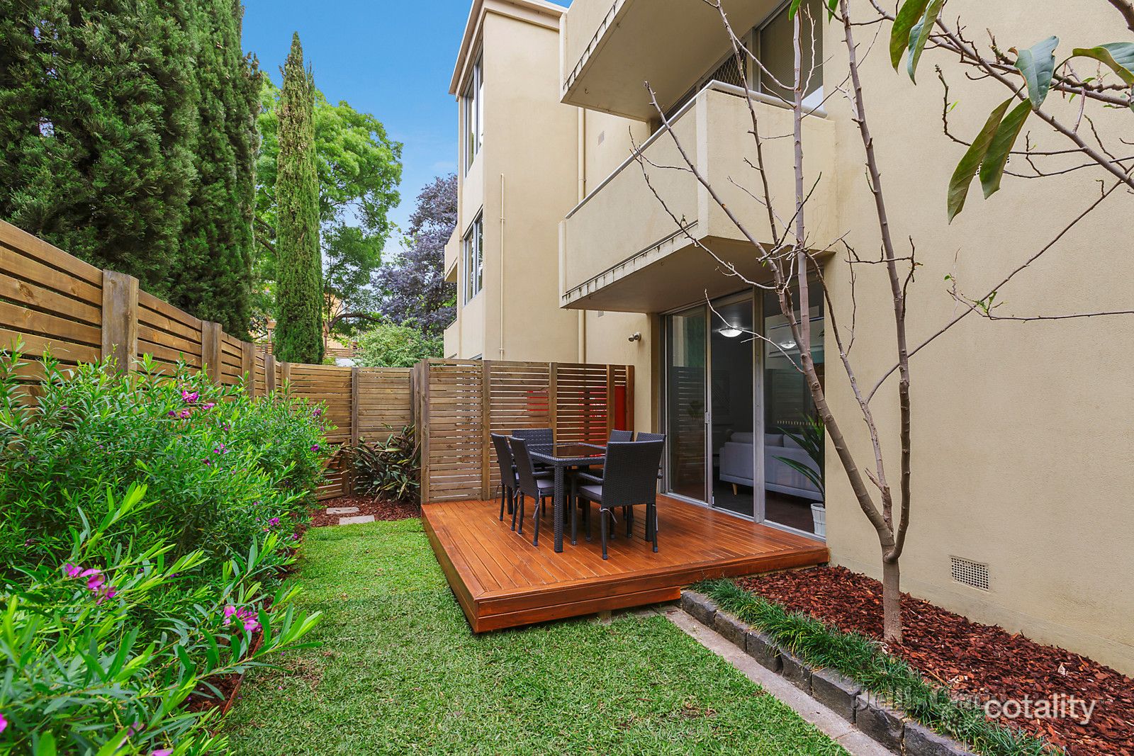 2/60 Oshanassy St, North Melbourne, VIC 3051