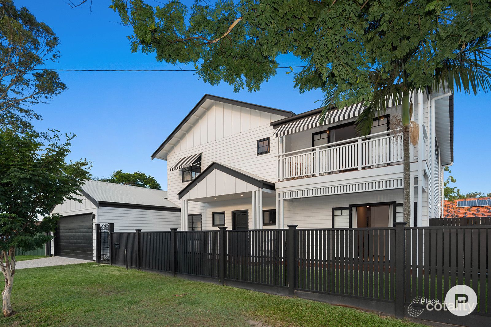 7 Arlington St, Coorparoo, QLD 4151