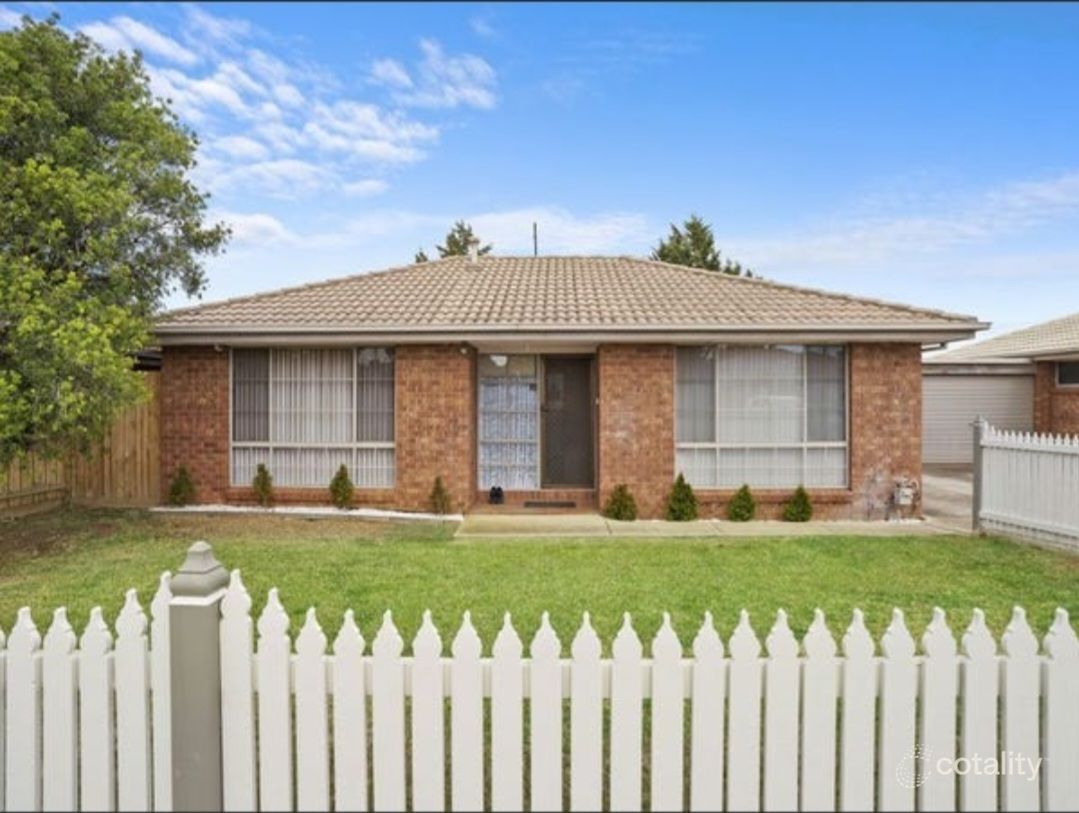 1/13 Brooklyn Rd, Melton South, VIC 3338